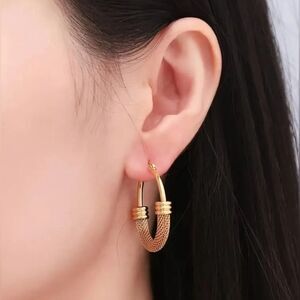 Women's Gold tone Jewellery